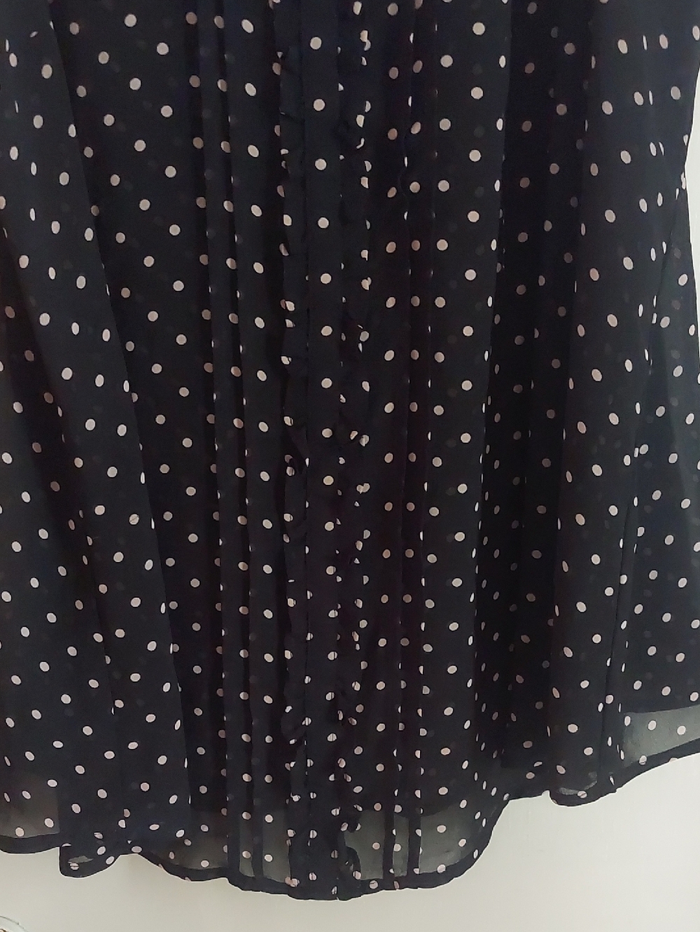 Torrid Black Polka Dot Sleeveless Sheer Ruffle Blouse Plus Sz 2 - Picture 7 of 15